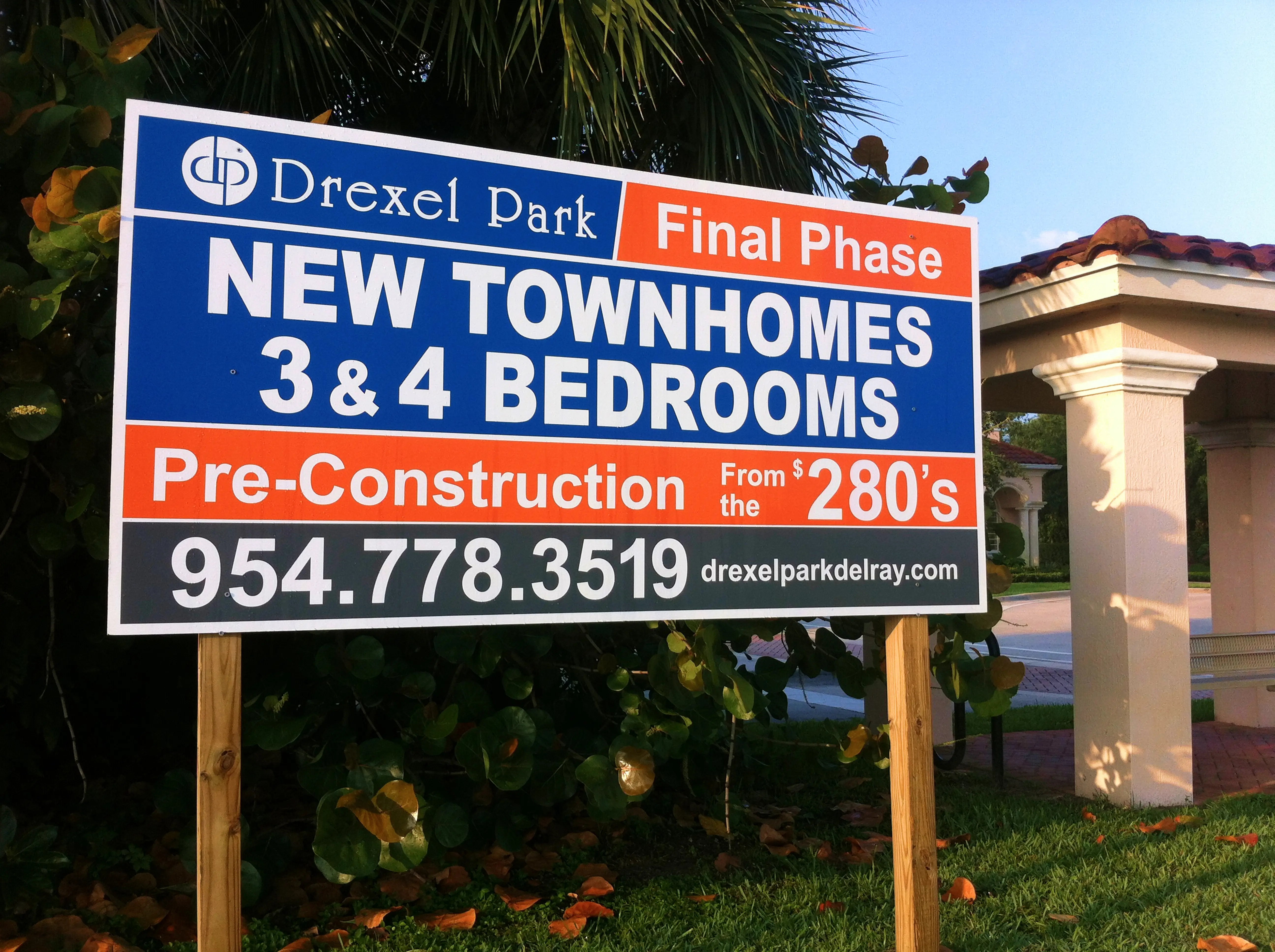 Professional business signage and display solutions